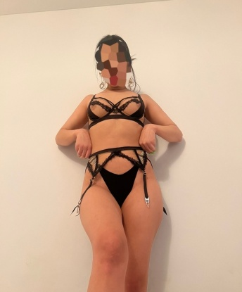Живу в Москве и знаю все его секреты. 💋
Мои услуги - это настоящий фейерверк страсти: классический секс, оральные ласки, стриптиз, массаж и многое другое. Я открою для тебя новые грани удовольствия и исполню все твои фантазии. 🔥
У меня есть много положительных отзывов от моих довольных клиентов, и я с гордостью готова поделиться фото, чтобы ты мог оценить всю мою красоту и сексуальность. 😍
Не упусти возможность прикоснуться к моему нежному телу и почувствовать настоящую страсть. Жду тебя! 💫 Сонечка